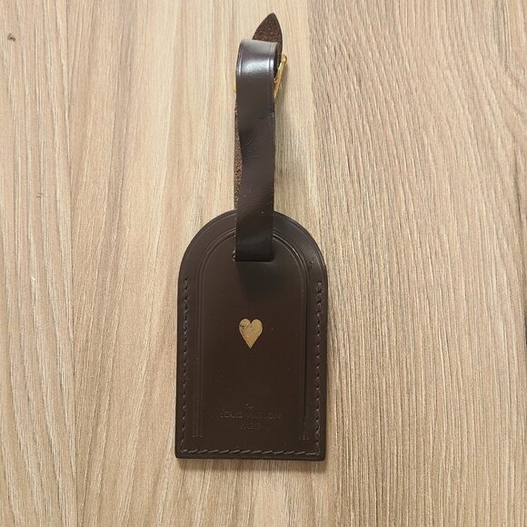 LOUIS VUITTON Luggage Tag Dark Brown Leather Gold Heart - Picture 4 of 6
